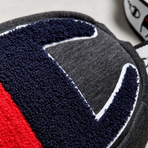 CHAMPION|| BLUE SLING BAG - Picture 4 of 5